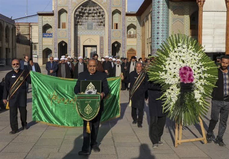 مزار مجاهد انقلابی شهید دستغیب ‎‎(ره) در شیراز گلباران شد + تصویر