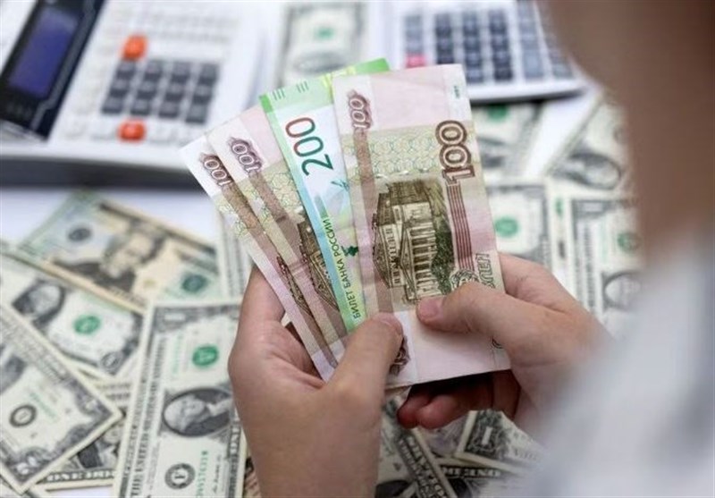 US Dollar Down below 90 Rubles on Moscow Exchange Market