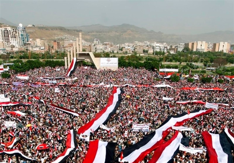راهپیمایی بزرگ یمنی‌ها با شعار « همراه با غزه تا پیروزی»
