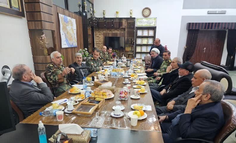 دورهمی فرماندهان 44 ساله آماد و پشتیبانی ‌نزاجا در شیراز