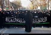 تشییع پیکر 7 شهید گمنام در کرمانشاه