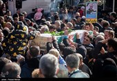 تشییع پیکر 7 شهید گمنام در کرمانشاه