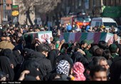 تشییع پیکر 7 شهید گمنام در کرمانشاه