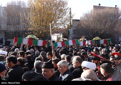مراسم تشییع پیکر مطهر 6 شهید گمنام در تبریز 