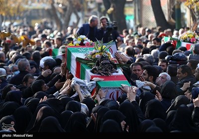 مراسم تشییع پیکر مطهر 6 شهید گمنام در تبریز 