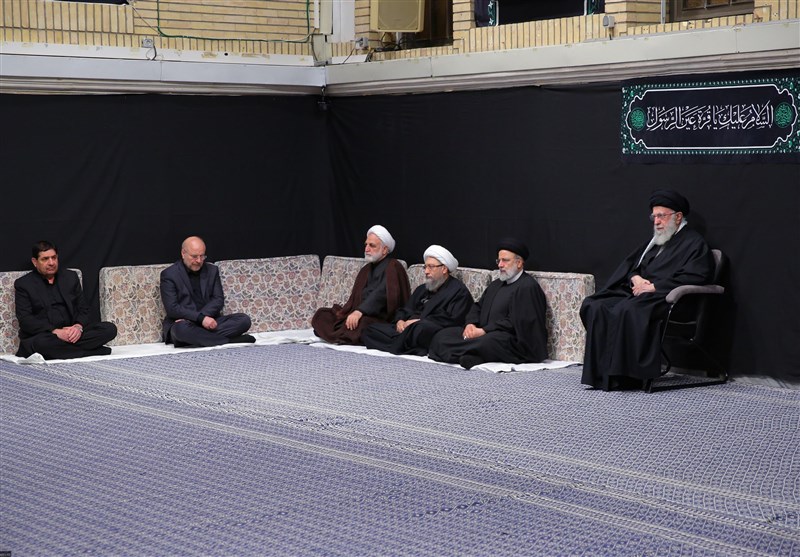 إقامة مراسم العزاء فی ذکرى استشهاد فاطمة الزهراء (س) بحضور الإمام الخامنئی