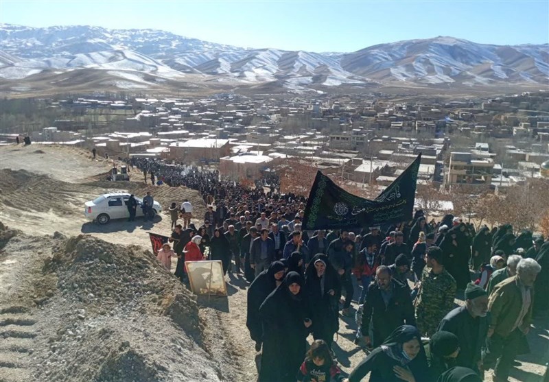 استقبالی متفاوت از شهید گمنام در &quot;هارونی&quot; شهرکرد/ چرا خواستی‌ میان ما باشی‌؟