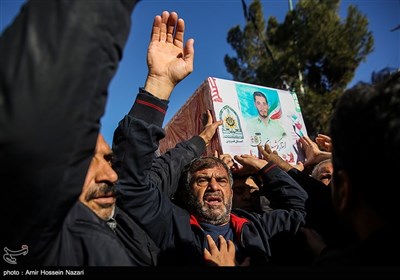مراسم تشییع پیکر شهید مدافع امنیت احسان بابایی در قزوین