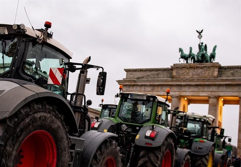 اعتراض کشاورزان آلمانی علیه سیاست‌های مالی دولت فدرال آلمان