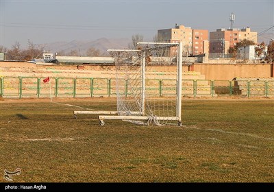 وضعیت نامناسب استادیوم امجدیه - زنجان