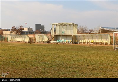 وضعیت نامناسب استادیوم امجدیه - زنجان