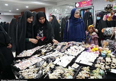 نمایشگاه پوشاک ایرانی و اسلامی «مادخت» در ساری