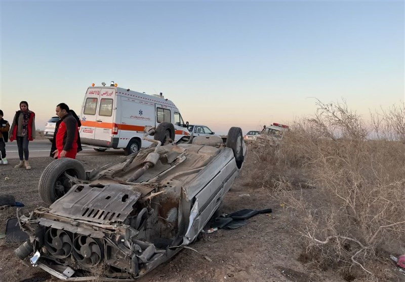 تصادف کامیون با سواری در محور شاهرود ـ مجن با یک کشته و 4 مصدوم