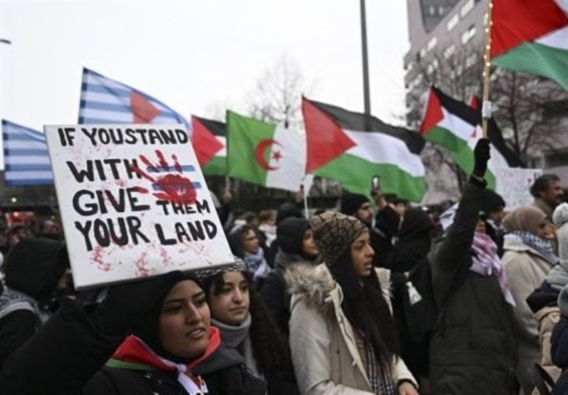 Global Pro-Palestinian Rallies Demand Peace, Relief Aid for Gaza