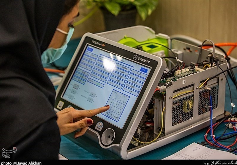1,100 Iranian Firms Producing Medical Equipment, Official Says