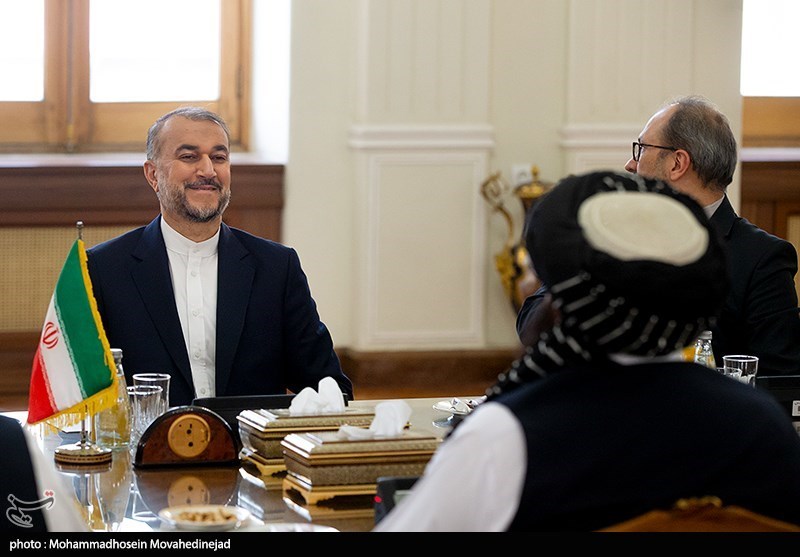Emir Abdullahiyan: İran İle Afganistan Arasındaki Mevcut Sorunların Çözülmesi Gerekiyor