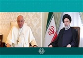 İran Cumhurbaşkanından Yeni Yıl Arifesinde Papa&apos;ya Mesaj