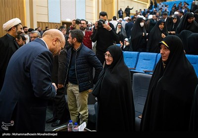 آیین رونمایی از مجموعه‌ 40جلدی &#171;ره‌نامه&#187;