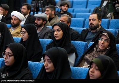 آیین رونمایی از مجموعه‌ 40جلدی &#171;ره‌نامه&#187;