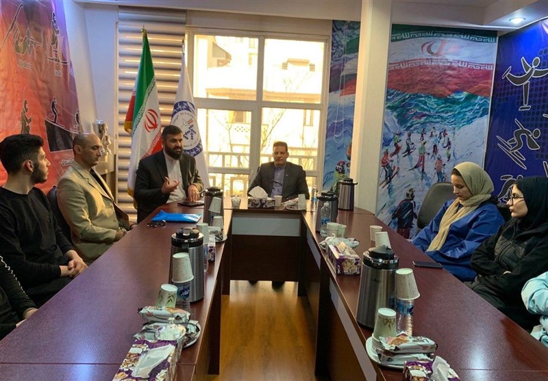 جلسه المپین‌های اسکی جوانان با رئیس کمیته فرهنگی و مسئولیت‌های اجتماعی فدراسیون