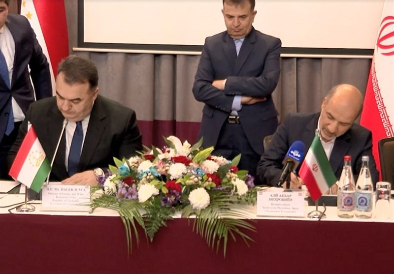 Iran, Tajikistan Ink 2 Trade Cooperation Documents