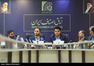 نشست سخنگوی دولت با اعضای اتاق اصناف ایران