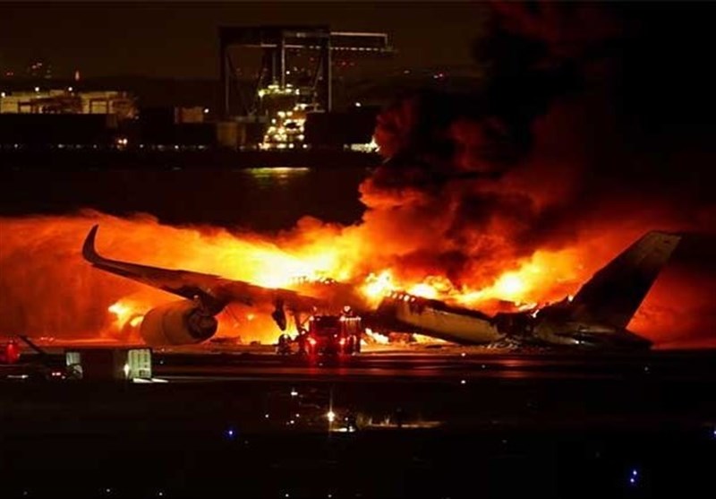 Over 300 Flights Canceled over Tokyo Airport Collision