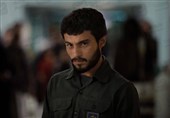 اختصاصی| گریم متفاوت بازیگر «زخم کاری» در نقش شهید مجید بقایی