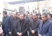 حضور وزیر اقتصاد در محل گلزار شهدای کرمان/ عیادت خاندوزی از مجروحان حادثه تروریستی