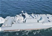 IRGC Navy Receives New Warship, Speedboats
