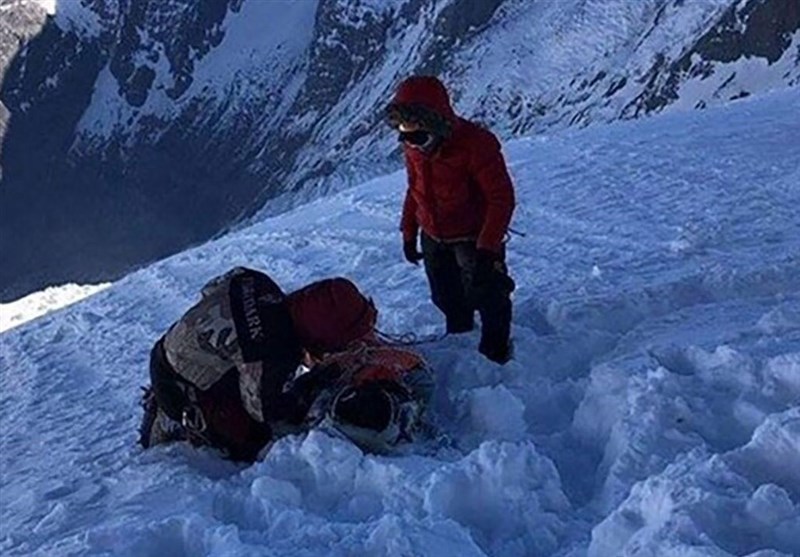 نجات 2 کوهنورد در ارتفاعات ساران و بولان