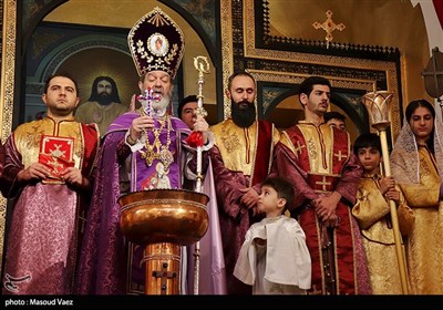 آیین عشای ربانی در کلیسای سرکیس مقدس - تبریز