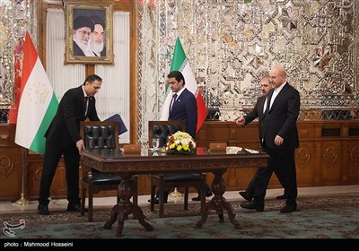دیدار و امضای تفاهم نامه روسای مجلس ایران و تاجیکستان