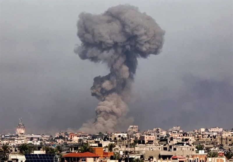 Israel Intensifies Attacks on Central, Southern Gaza