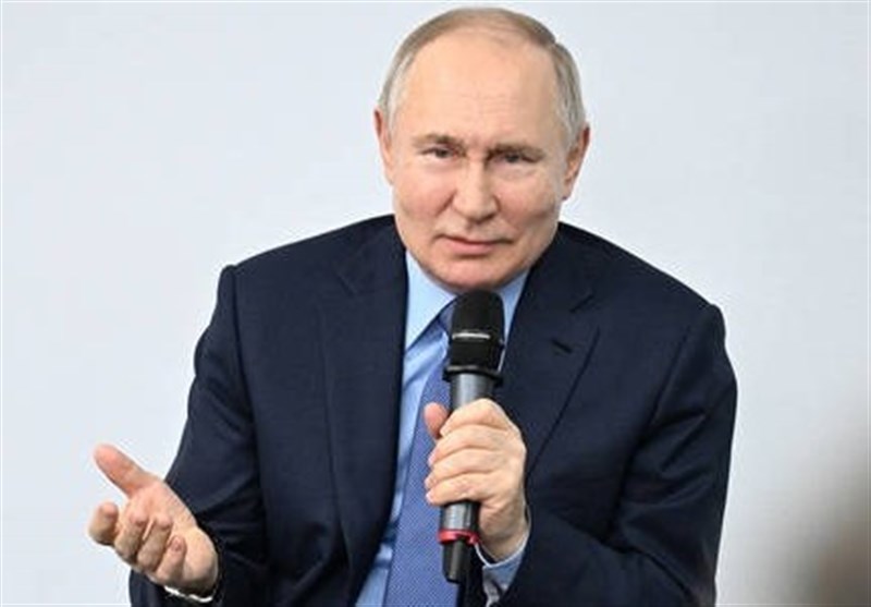 Putin Calls to Join EAEU Economies to Work with BRICS
