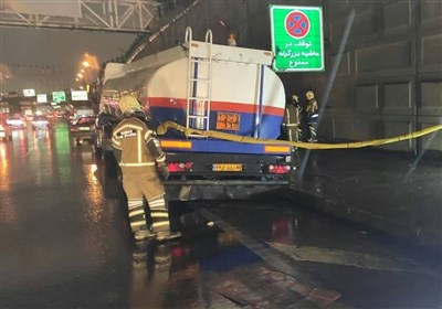  برخورود تانکر سوخت با ۵ دستگاه خودرو در بزرگراه امام علی (ع) + تصاویر 