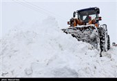 بازگشایی جاده های تبریز بعد از بارش برف