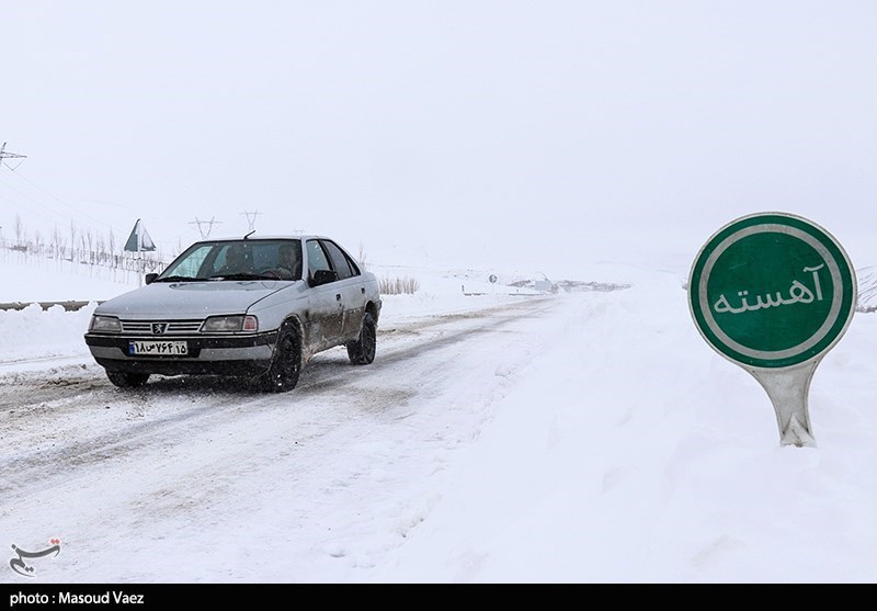 بارش سنگین برف در آزادراه تهران-شمال/ از سفرهای غیرضروری پرهیز کنید + فیلم