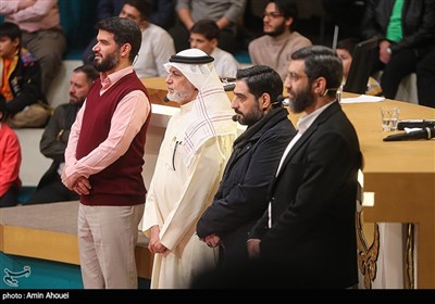 پشت صحنه برنامه تلویزیونی حسینیه معلی با حضور رئیس سازمان صدا و سیما
