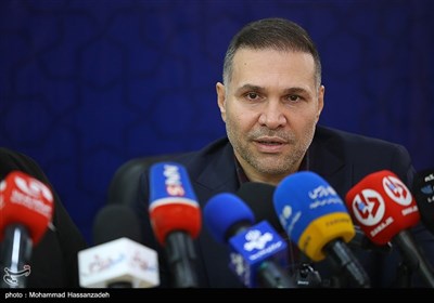 حسین اوجاقی مدیرعامل سازمان ورزش شهرداری تهران در نشست خبری مرحله پایانی مسابقات قهرمان شهر ۲