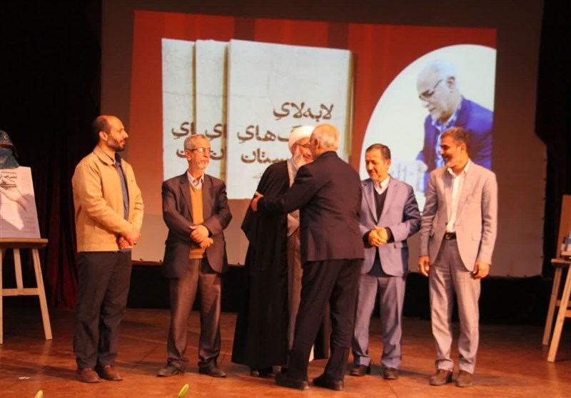 تجلیل از برگزیدگان جایزه انتخاب کتاب سال استان بوشهر + تصویر
