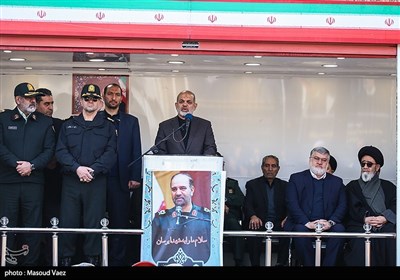 احمد وحیدی وزیر کشور در مراسم تشییع پیکر استاندار آذربایجان شرقی