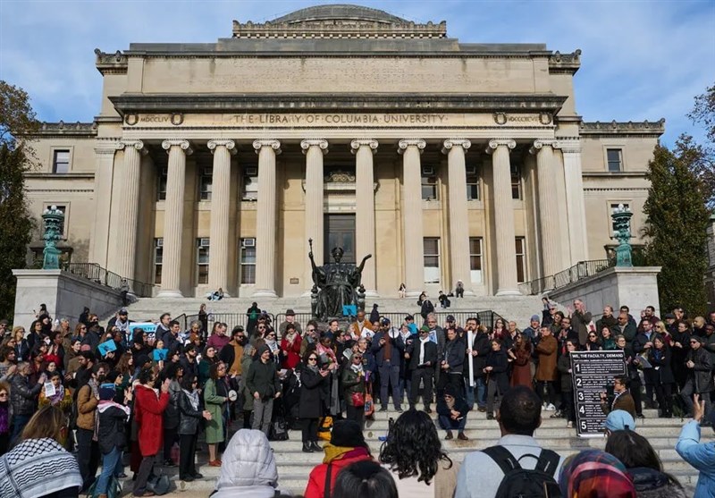 Pro-Palestinian Protesters Attacked on Columbia University Campus