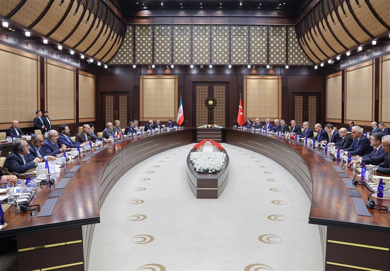 امضای 10 سند همکاری مشترک میان مقامات ایران و ترکیه