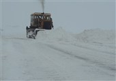 برف محور ارتباطی 160 روستای لرستان را مسدود کرد