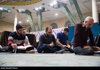 مراسم معنوی ام داوود در مسجد دانشگاه تهران