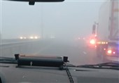 مه‌گرفتگی در جاده شیراز - کازرون (تنگ ابوالحیات)