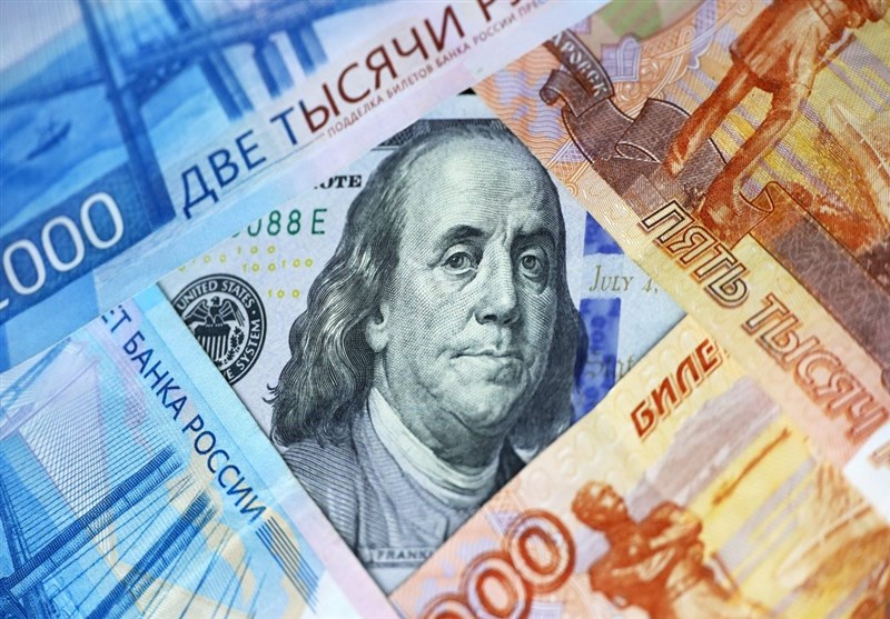 US Dollar Drops to 89.95 Rubles on Moscow Exchange