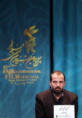 چهل ودومین جشنواره فیلم فجر- نشست خبری فیلم دو روز دیرتر