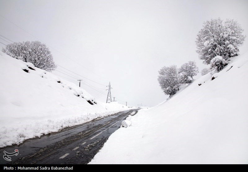 آخرین اخبار از یخ‌بندان لرستان| راه روستایی 4 شهرستان مسدود است/ تداوم کولاک برف در ارتفاعات